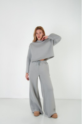 Костюм жіночий